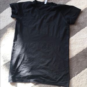Lululemon Swifts Short sleeve crew
